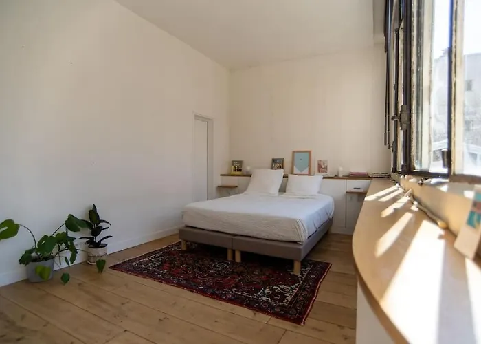 شقة Sublime Loft Avec Verrieres Sur Le Canal St Martin
